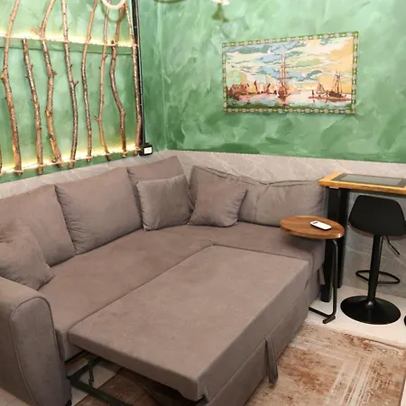 Green Apartment *