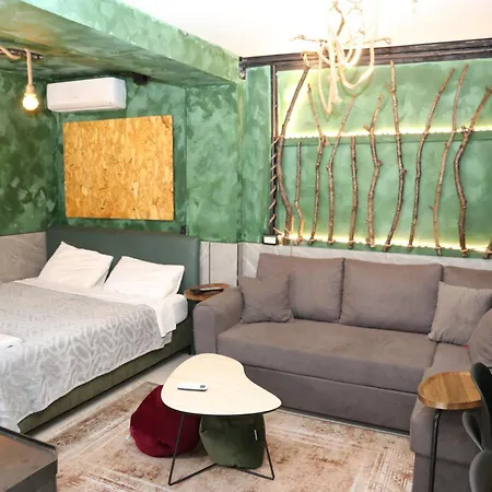 Green Apartment
